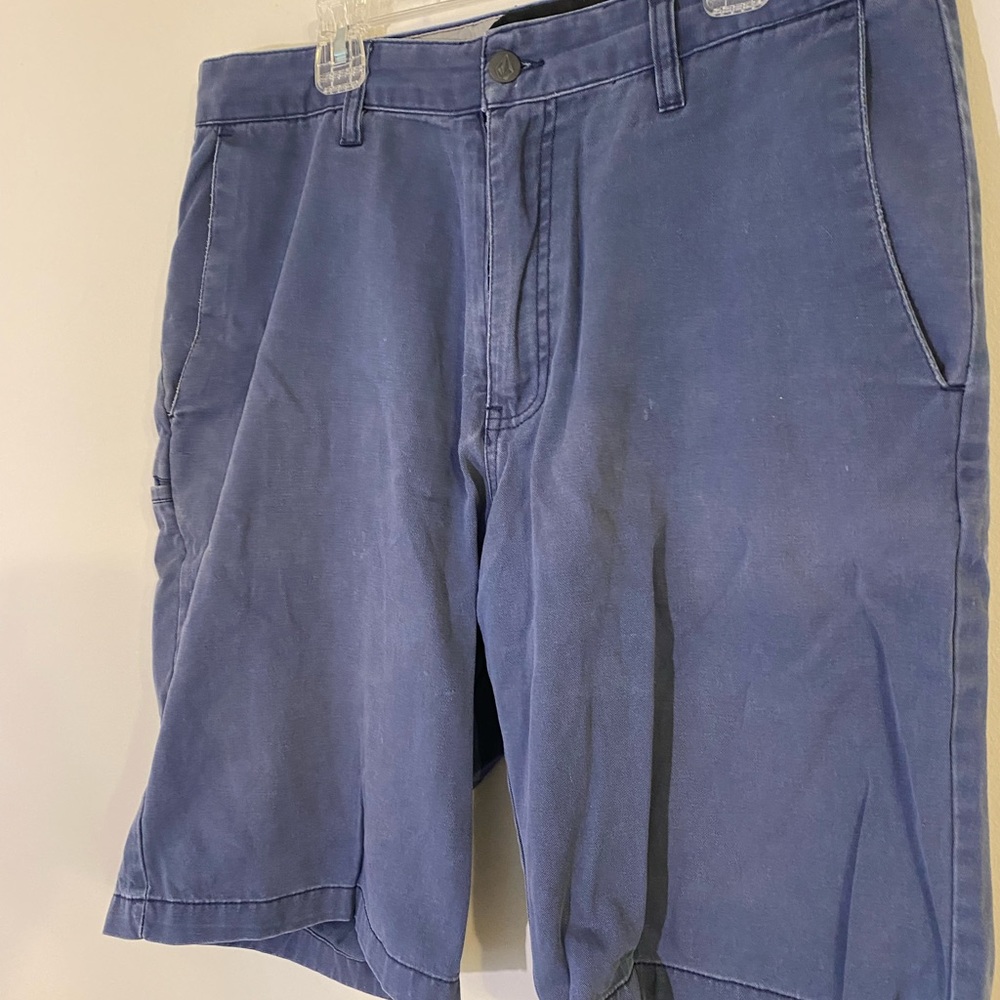 Volcom Shorts - Picture 2 of 4